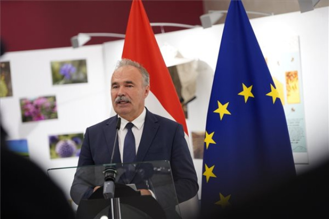 A magyar méhészeti tevékenységet mutatták be Strasbourgban