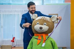Hivatalosan is MTVA-dolgozó lett a közmédia emblematikus figurája, a TV Maci