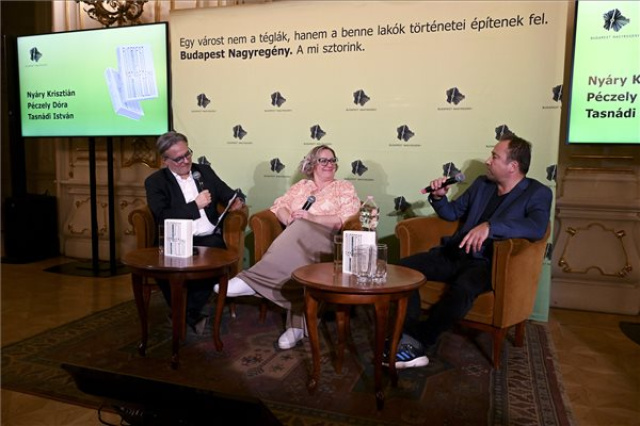 Budapest 150 - Bemutatták a Budapest Nagyregény című kötetet