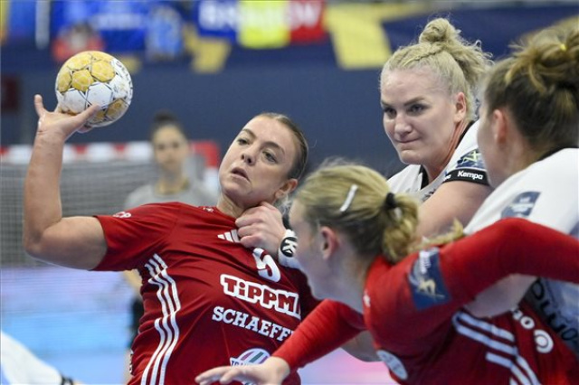 Kézilabda női BL - DVSC Schaeffler - CSM Bucuresti 
