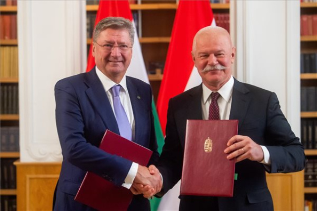 Együttműködési megállapodást kötött a KIM és az MKIK