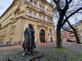 Radnóti Miklós Kísérleti Gimnázium