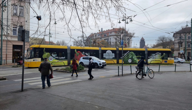 Villamos baleset Dugonics tér