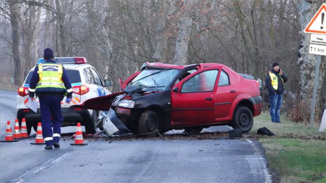 Baleset miatt lezárták az 5-ös főutat Kistelek és Pusztaszer között 