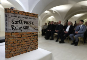 A Szú, moly, rozsda című könyv bemutatója Szegeden