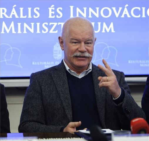 Támogatja a kormány a Szegeden folyó archeogenetikai kutatásokat