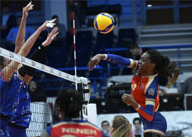 Női röplabda CEV Kupa - Vasas Óbuda-Levallois Paris Saint Cloud 