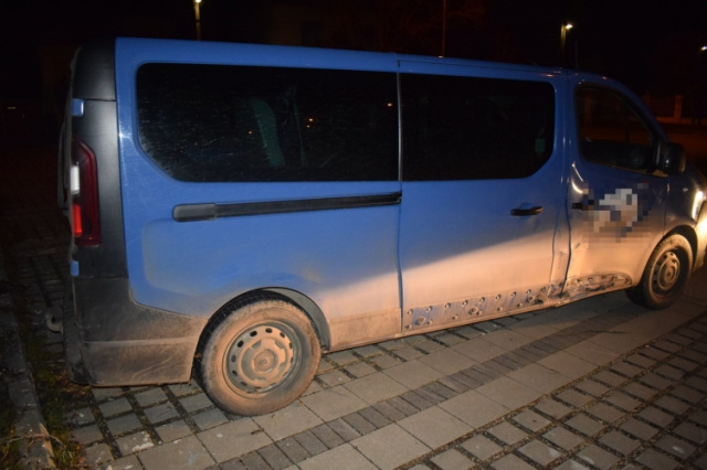 Elkötöttek egy betegszállító járművet