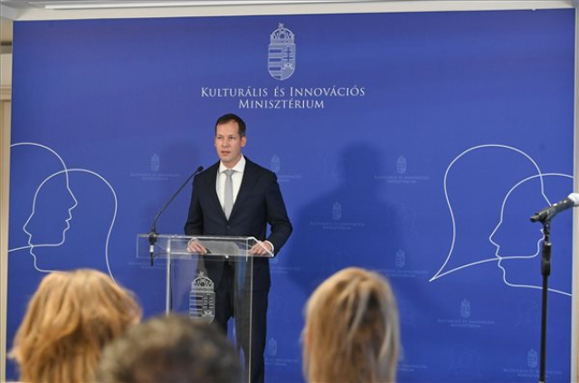 Sajtótájékoztató a csok pluszt igénylők számáról 