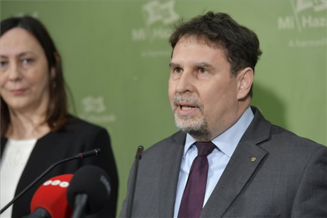 Voks 24 - Toroczkai László vezeti a Mi Hazánk európai parlamenti listáját