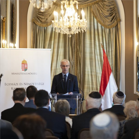 Schőner Alfréd kapta idén a Scheiber Sándor-díjat 