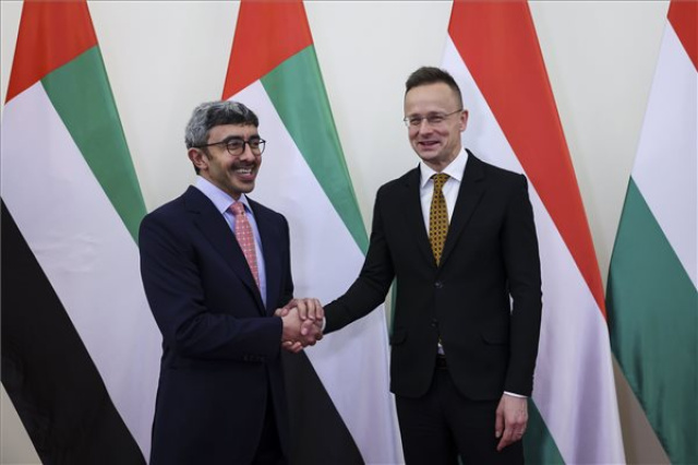 Szijjártó Péter fogadta az Egyesült Arab Emírségek külügyminiszterét 