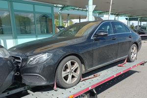 Körözött Mercedes
