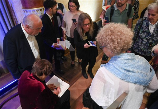 Karikó Katalin megtartotta akadémiai székfoglaló előadását 