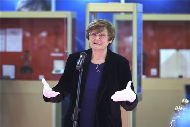 Egykori egyetemének ajánlotta fel Nobel-díjának másolatát Karikó Katalin