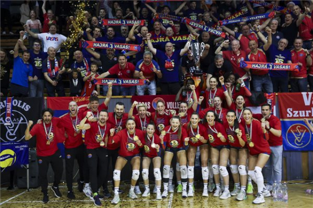 Női röplabda Extraliga - Sorozatban harmadszor, ezúttal veretlenül bajnok a Vasas