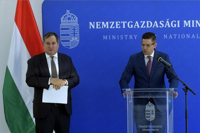 A Magyar Posta eredményeiről és idei céljairól sajtótájékoztató a Nemzetgazdasági Minisztériumban