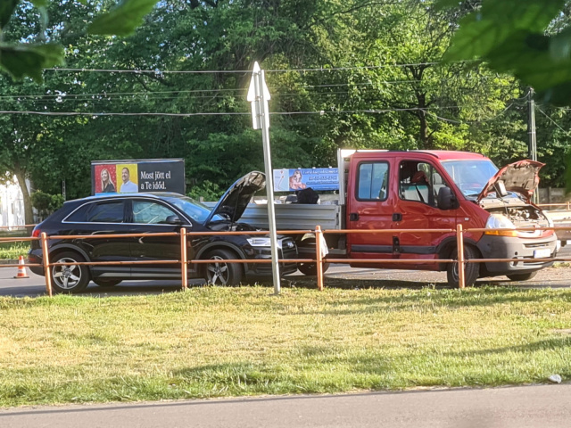 Baleset a Vám térnél