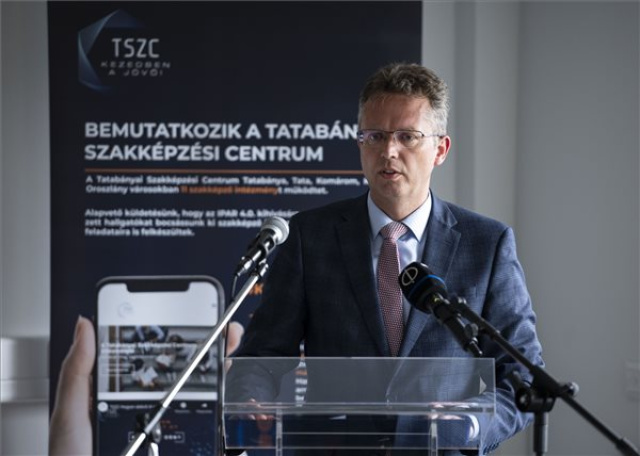 Hátrányos helyzetűek szakmatanulására nyílik 23 milliárd forintos pályázat