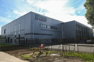 Új üzemcsarnokot, képzési központot és napelemparkot létesített a Siemens Energy