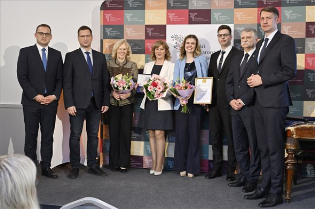 Az újvidéki Európa Kollégium közössége kapta a Fiatalok a Polgári Magyarországért díjat