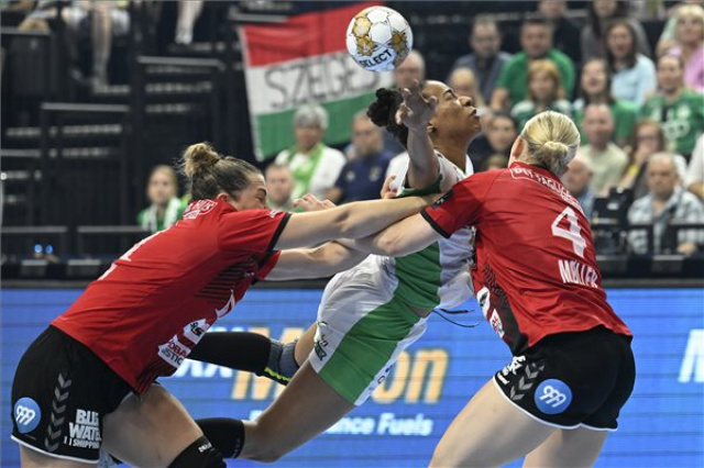 Női kézilabda BL - Team Esbjerg - Győri Audi ETO KC 