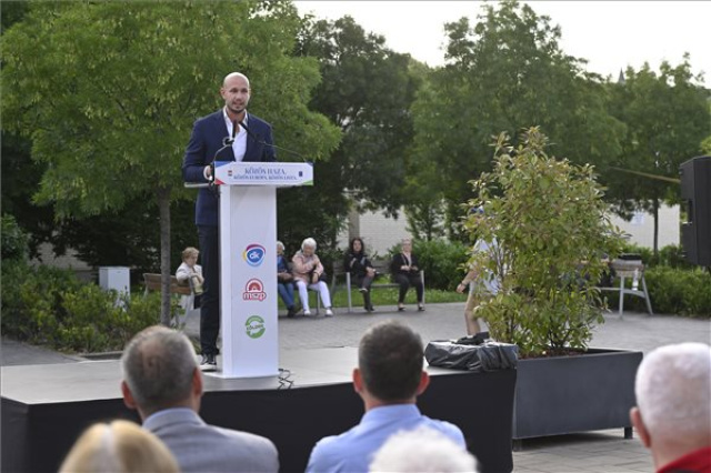 Voks 24 - A DK-MSZP-Párbeszéd kampányrendezvénye Budafokon