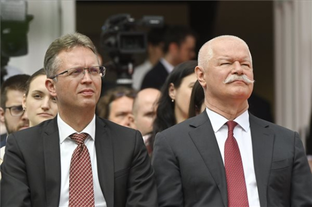Fotókiállítással nyitotta meg a kapuit a nagyközönség előtt a budapesti Kínai Kulturális Központ