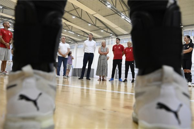 Női kézilabda olimpiai felkészülés - A magyar válogatott edzése