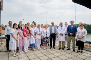 Sulyok Tamás a szegedi gyermekonkológián