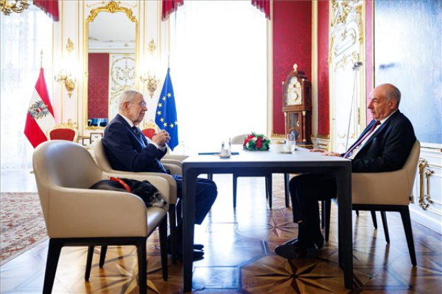 Sulyok Tamás Bécsben