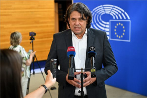 Deutsch Tamás és Szekeres Pál sajtótájékoztatója Strasbourgban 