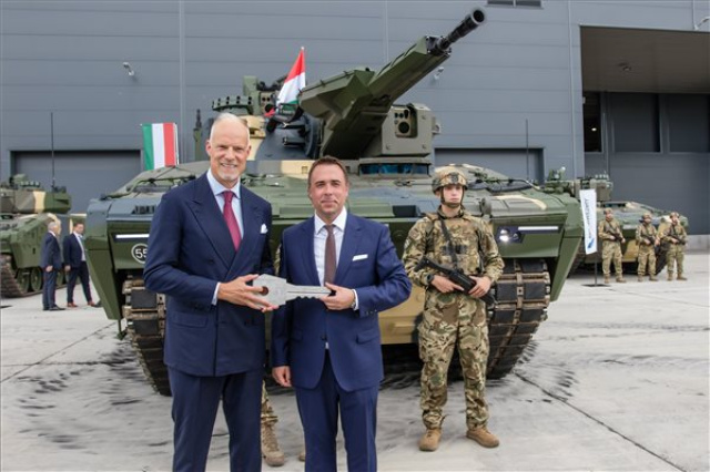 Átadták az első magyar gyártású Lynx harcjárművet Zalaegerszegen