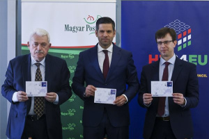 EU-elnökség - Alkalmi bélyegkisív kibocsátásával köszönti a Magyar Posta az Európai Unió Tanácsának magyar elnökségét