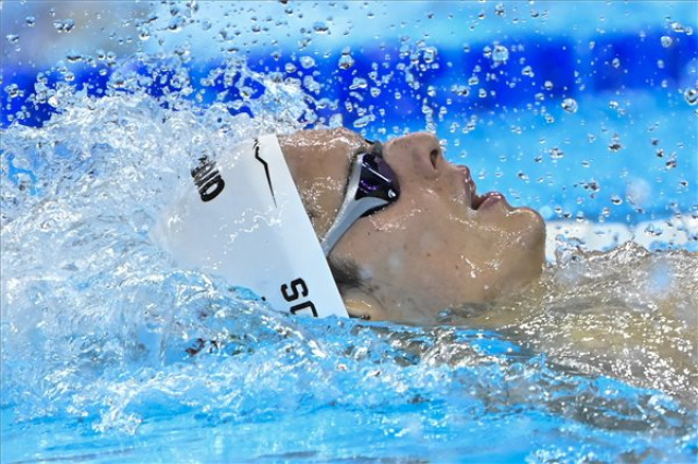 Párizs 2024 - Úszás - Kós Hubert aranyérmet nyert 200 háton