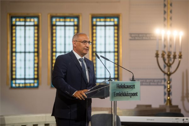 A roma holokauszt áldozatairól emlékeztek meg Budapesten