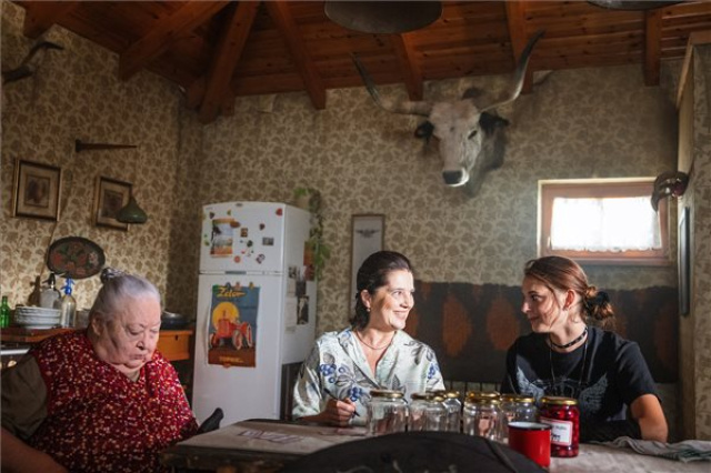 Forog a Ványa bácsi - Buborékkeringő című tévéfilm