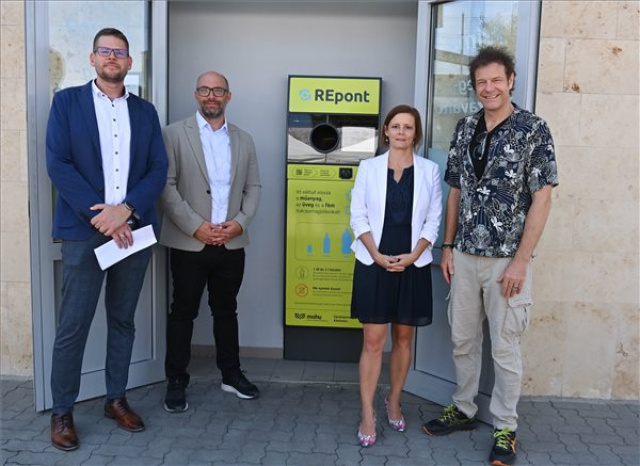 Visszaváltották a százmilliomodik palackot a MOHU-s rendszerben 