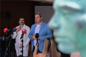 Takács Péter, a BM államtitkárának látogatása az Országos Onkológiai Intézetben