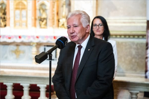 Magyarok Kenyere - Elhelyezték az aratókoszorút a Szent István-bazilikában