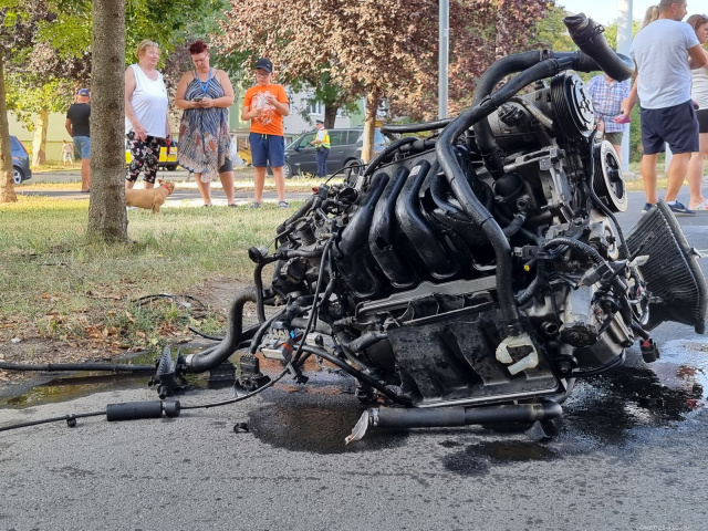 Tűzoltóautó ütközött személyautóval a Rókusi körúton