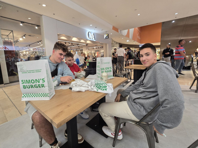 Simon's Burger Szeged megnyitó