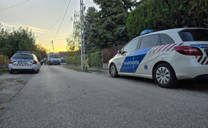 Kukásautó baleset a Népdal utcában