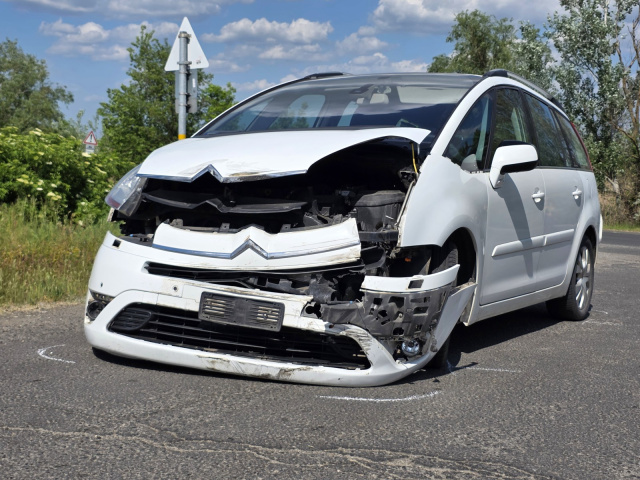 Két személyautó ütközött az 5-ös főúton, Szeged határában