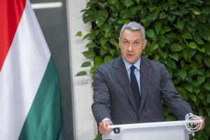 Lázár János