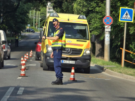 Elütöttek egy gyalogost a Lugas utcában