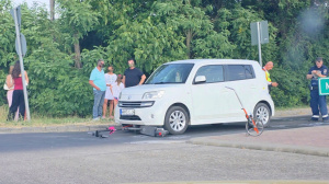 Elktromos rollerest ütött el egy autós