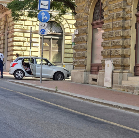 Baleset a Deák Ferenc utcában