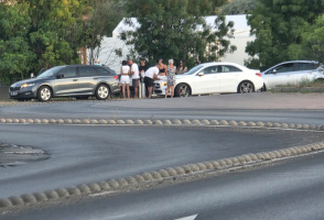 Baleset a 47-es főút és az M43-as autópálya találkozásánál lévő körforgalomban