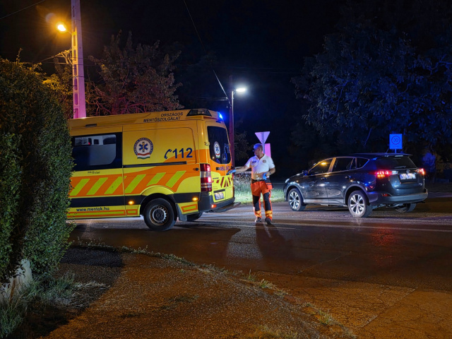 Kerékpáros és autós ütközött a Thököly utcában